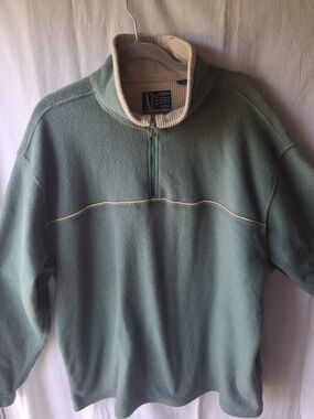 Mens Half-Zip Fleece Pullover in Sage Green with Cream Trim